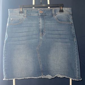 Women’s Jordache Jean skirt - size 14